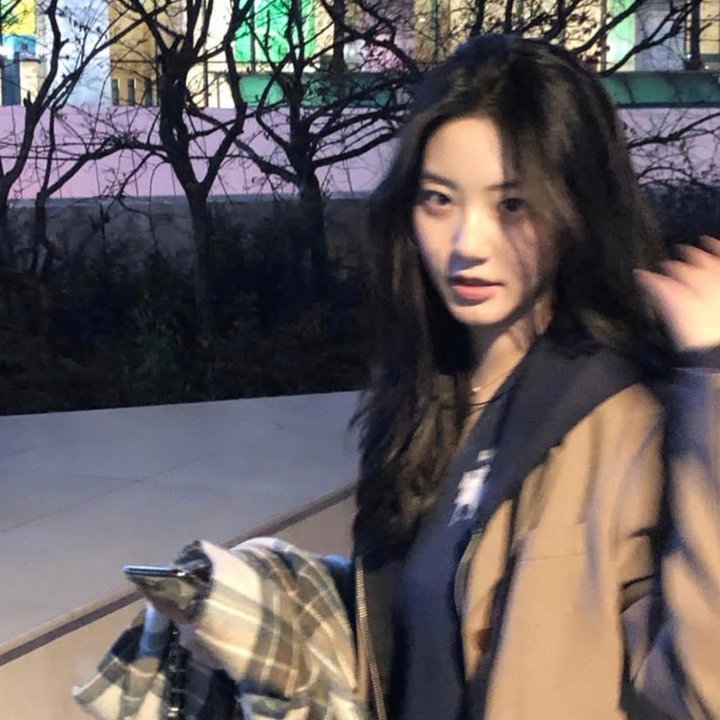 与白兰度共跳华尔兹